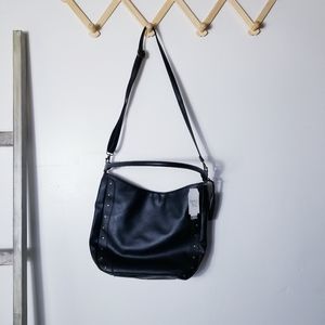 NWT TIME AND TRU REMOVALBE CROSSBODY STRAP BLACK PURSE